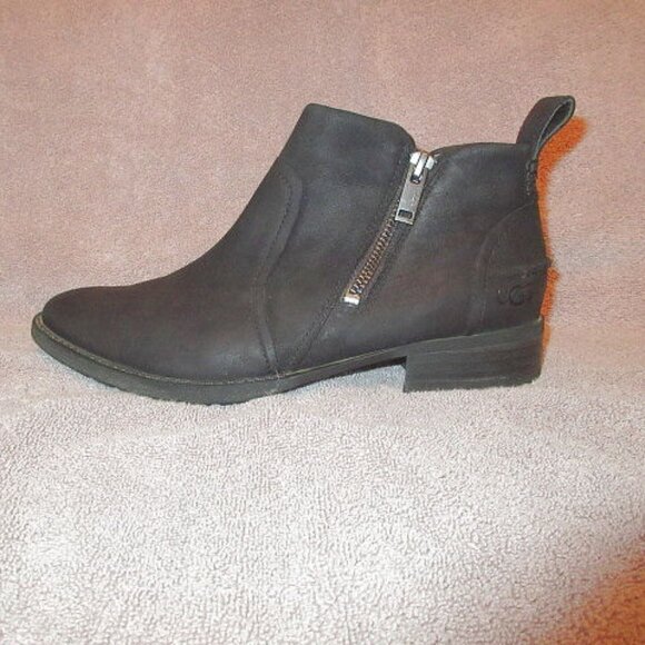 UGG Aureo II Suede Ankle Boots Size 7 Waterproof Side Zip Comfort Heel Black - Picture 3 of 11